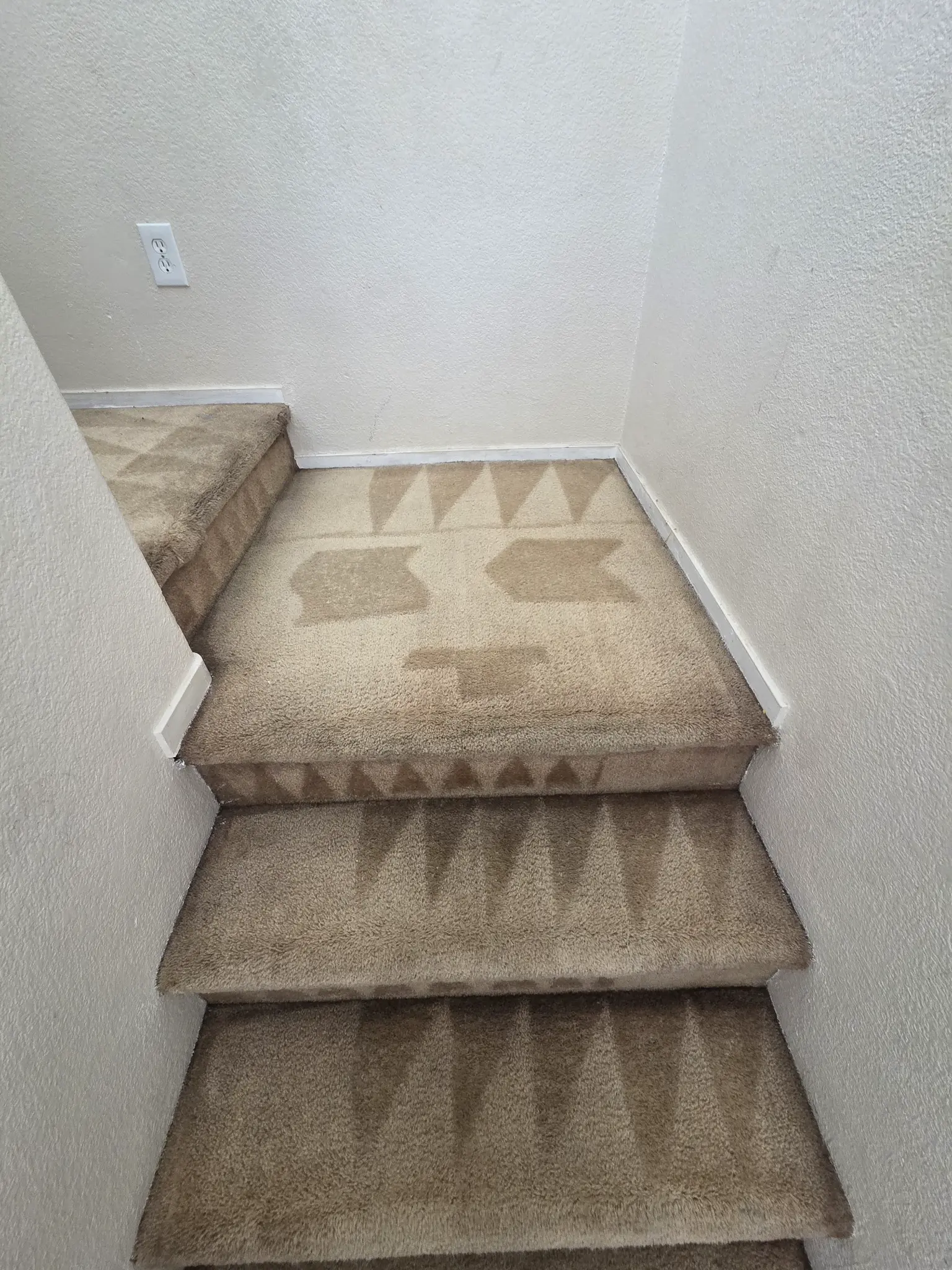Clean stairs carpet Las Vegas